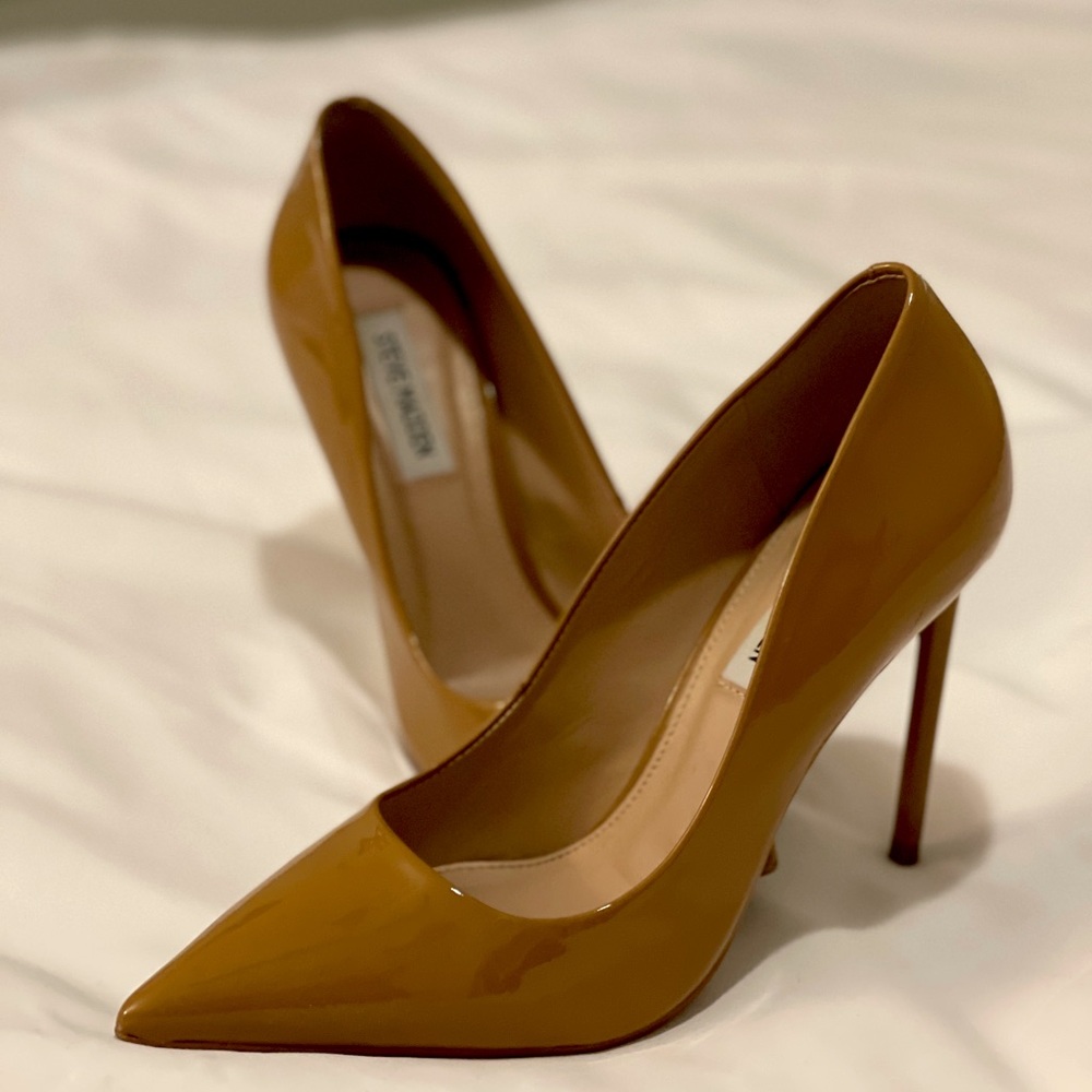 Steve Madden patent leather stilettos size 7
